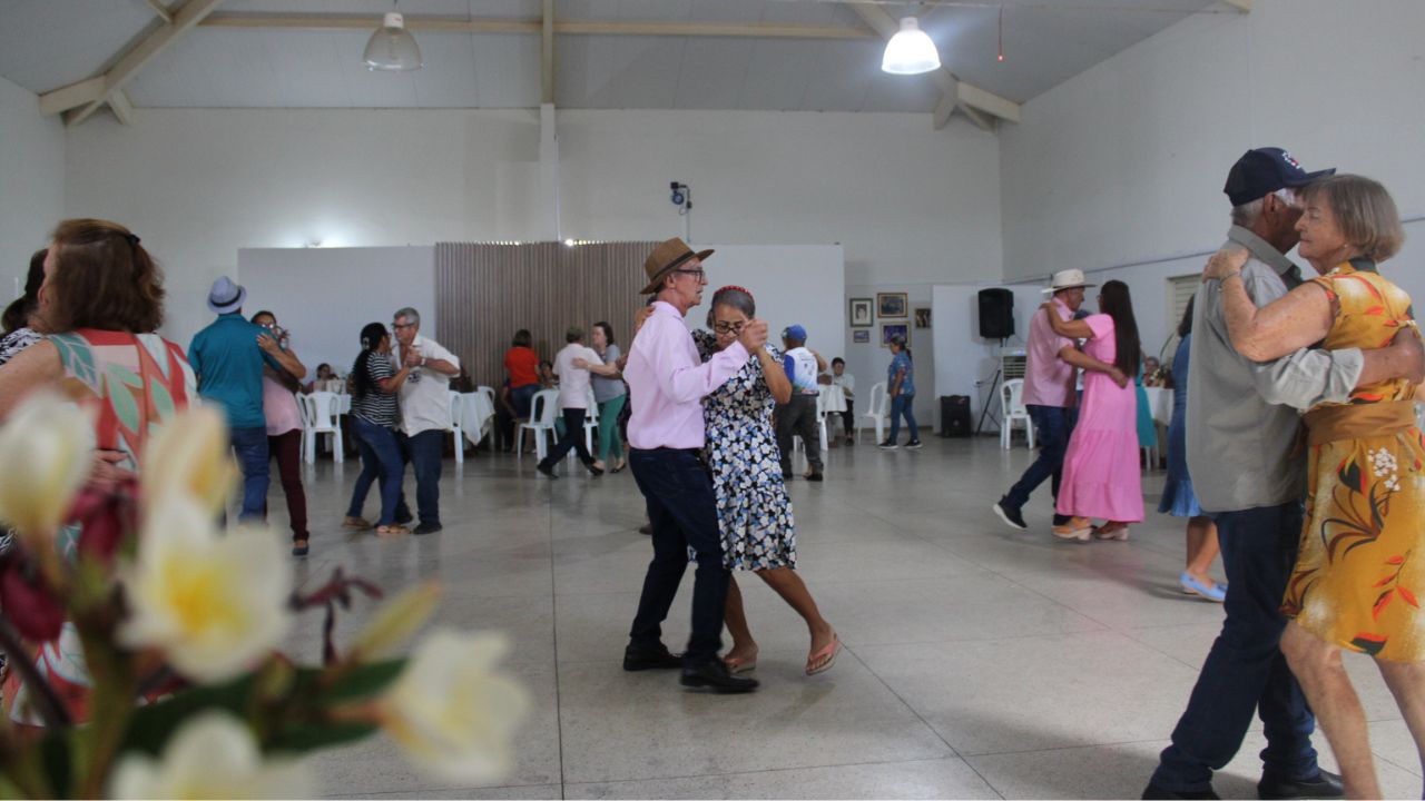 Melhor Idade Coração do Brasil tem tarde de lazer e descontração na Assistência Social