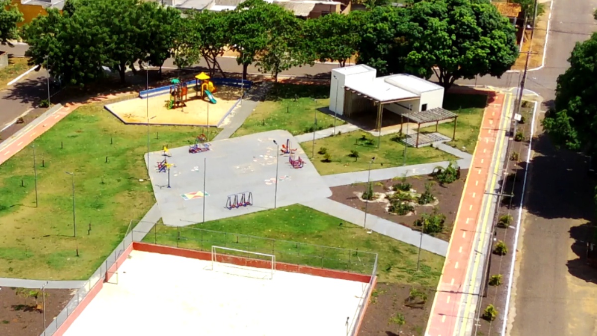 Prefeitura abre licitação para uso dos quiosques das Praças do Lazer e do Guarujá