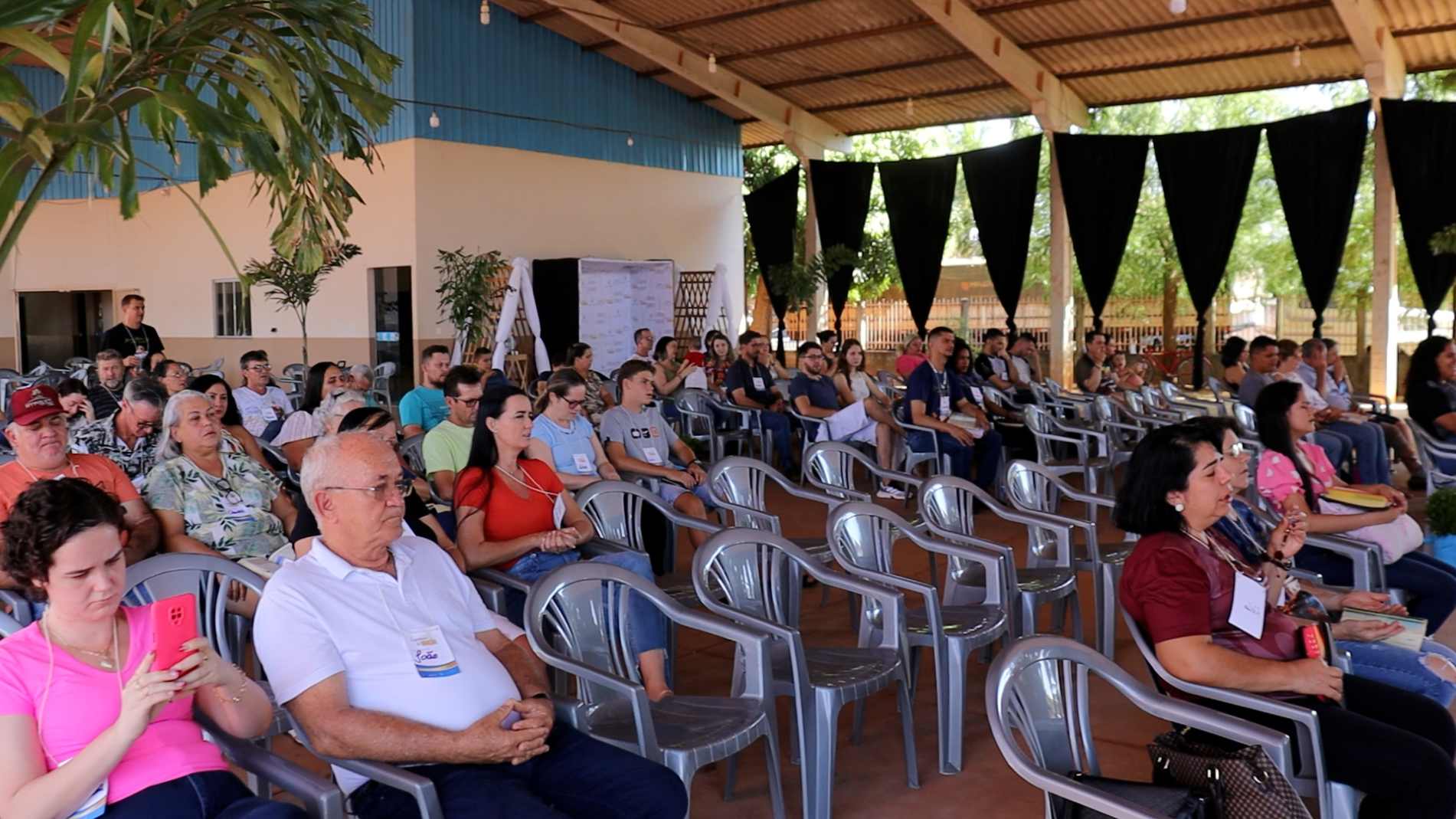 Retiro espiritual na Comunidade Nossa Senhora Aparecida - veja vídeo