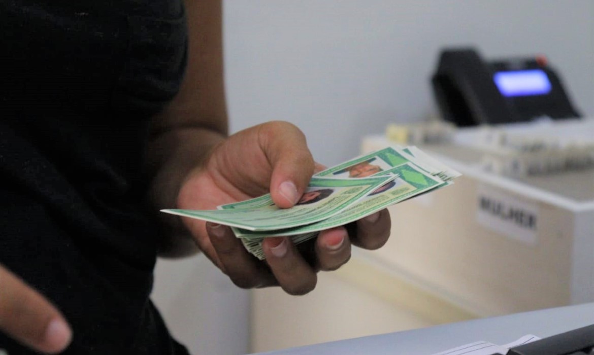 Senhas para emissão da Carteira de Identidade e atendimento da Junta Militar serão distribuídas em Água Boa