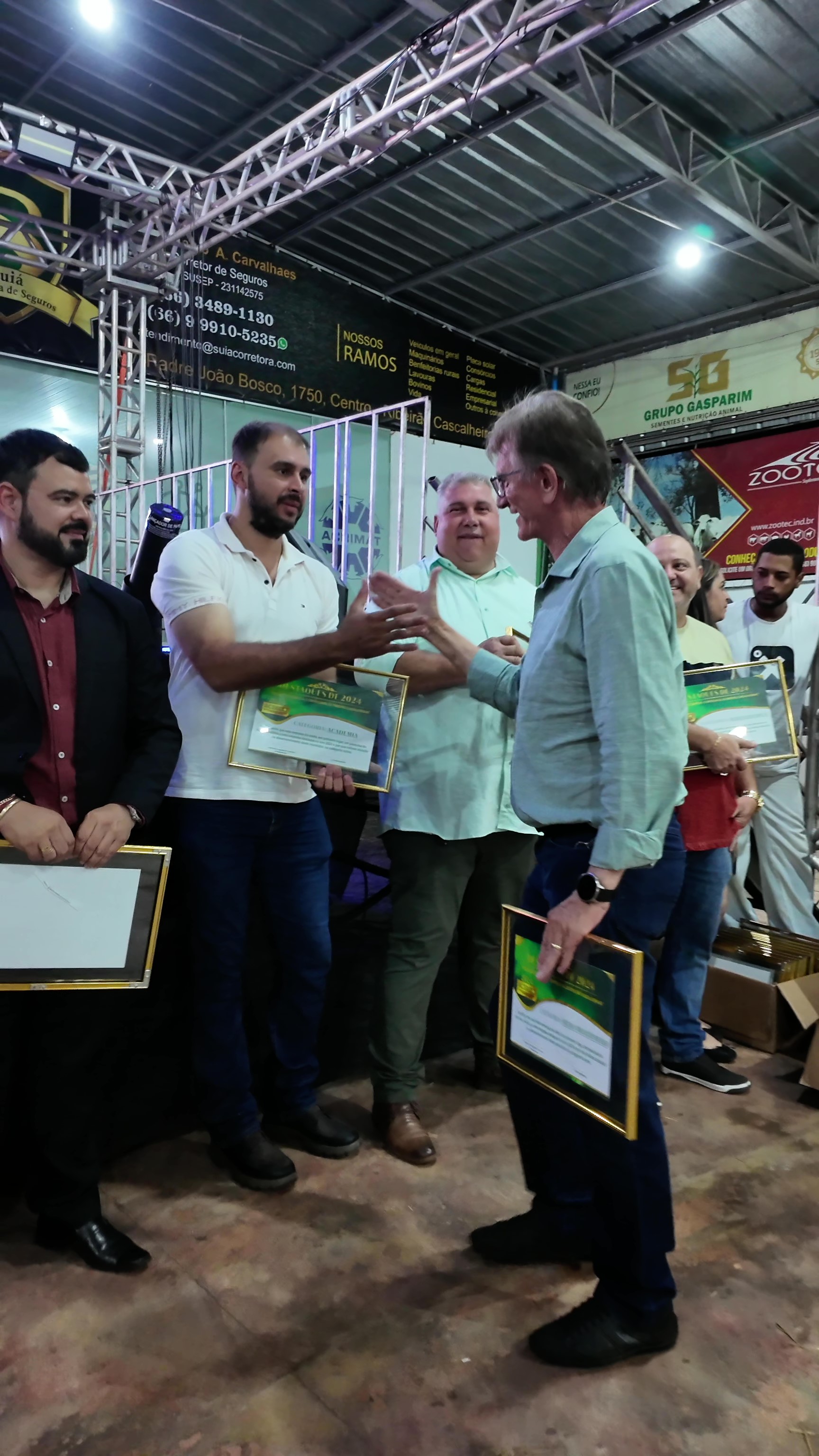 Foto Reprodução Destaques do Ano Premia Empresas de Ribeirão Cascalheira; Veja Vídeo