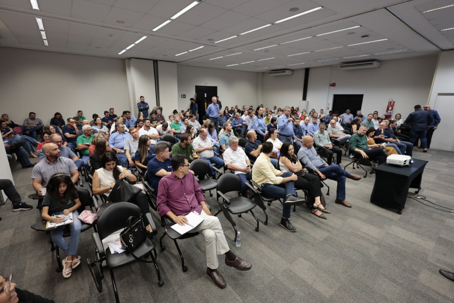Aprosoja discute avanços na logística e política agrícola em comissões