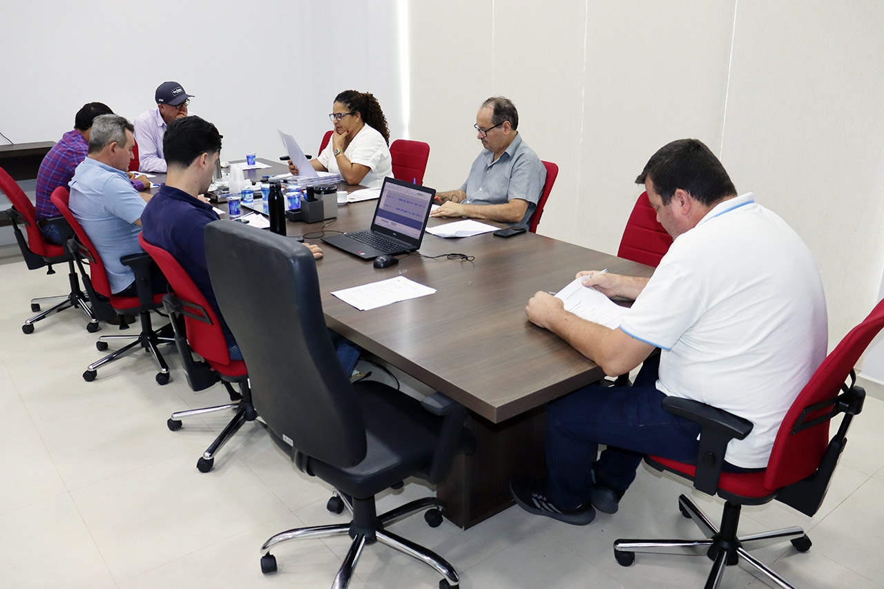 Comissão Geral emite pareceres para diversos projetos em tramitação na Câmara