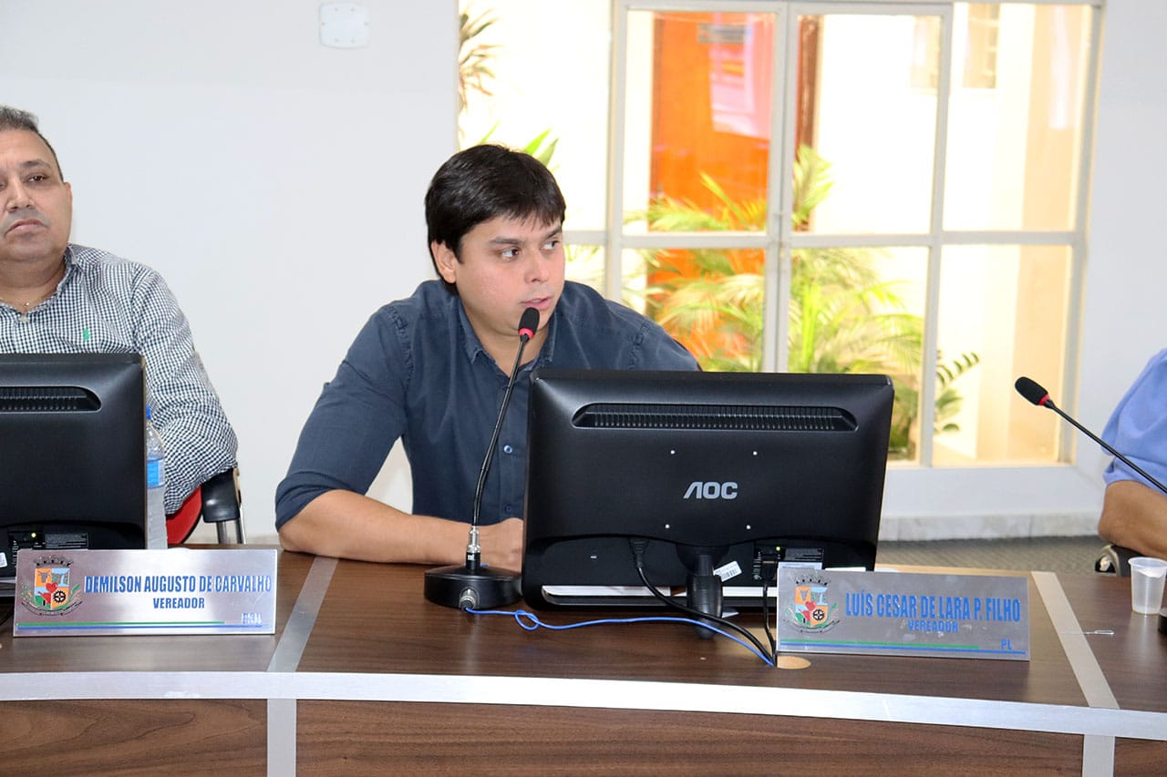 Vereador Cesinha apresenta projeto que pode dar entrada gratuita na Expovale e outros eventos