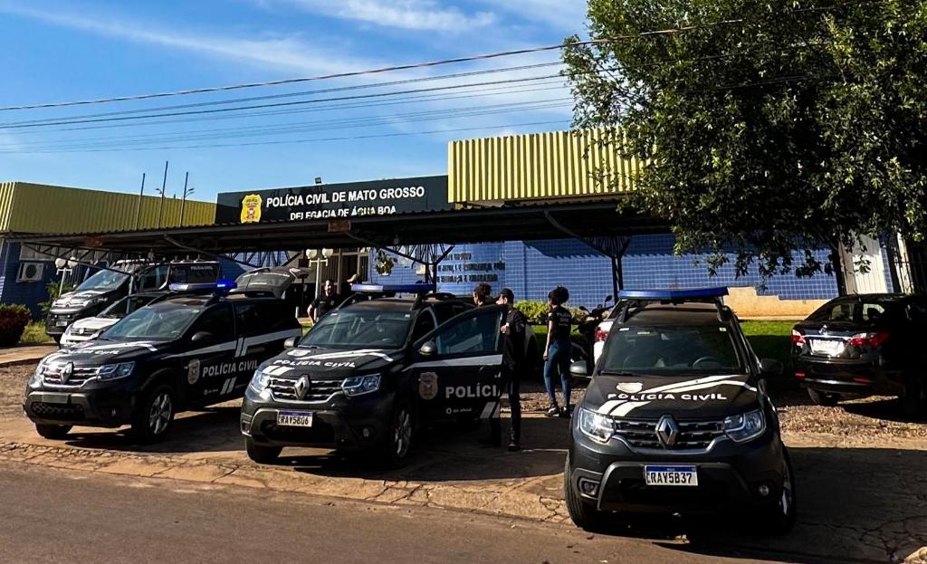 Polícia Civil deflagra terceira fase de operação e prende quatro pessoas em Água Boa