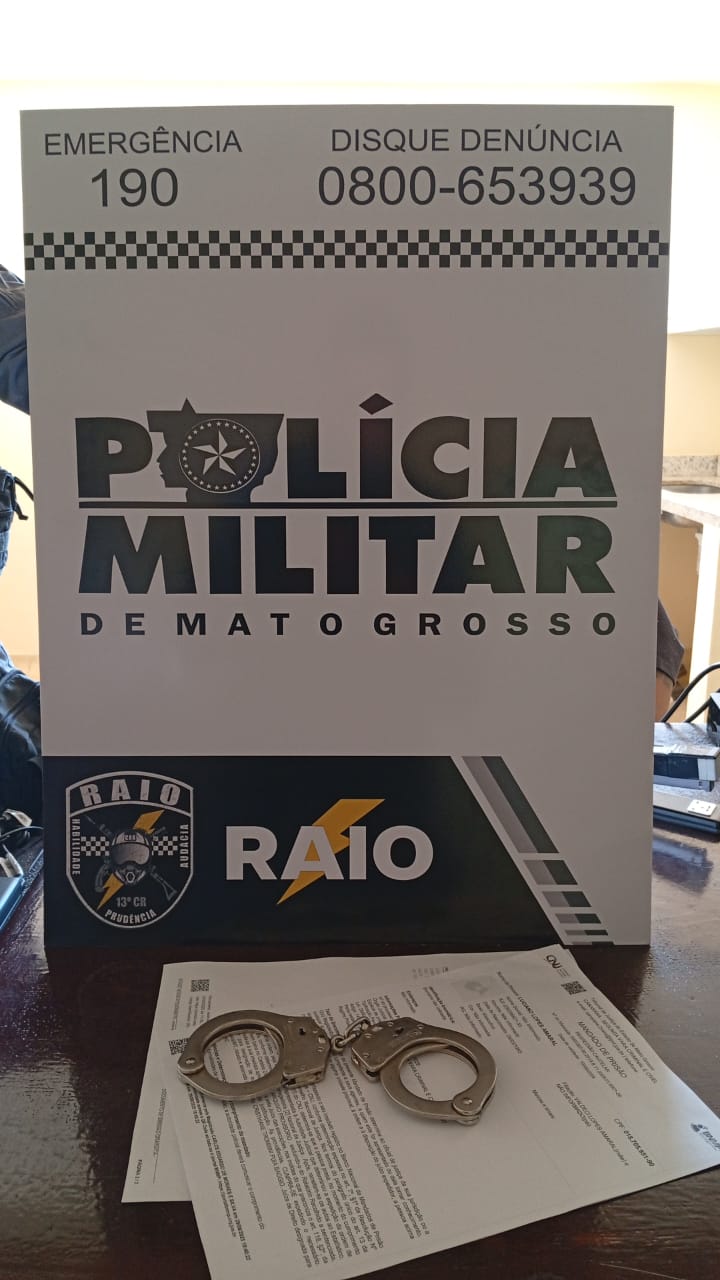 Polícia cumpre mandado de prisão no bairro Rodoviário em Água Boa