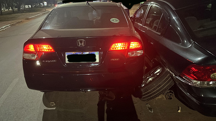 Motorista causa acidente e é flagrado embriagado