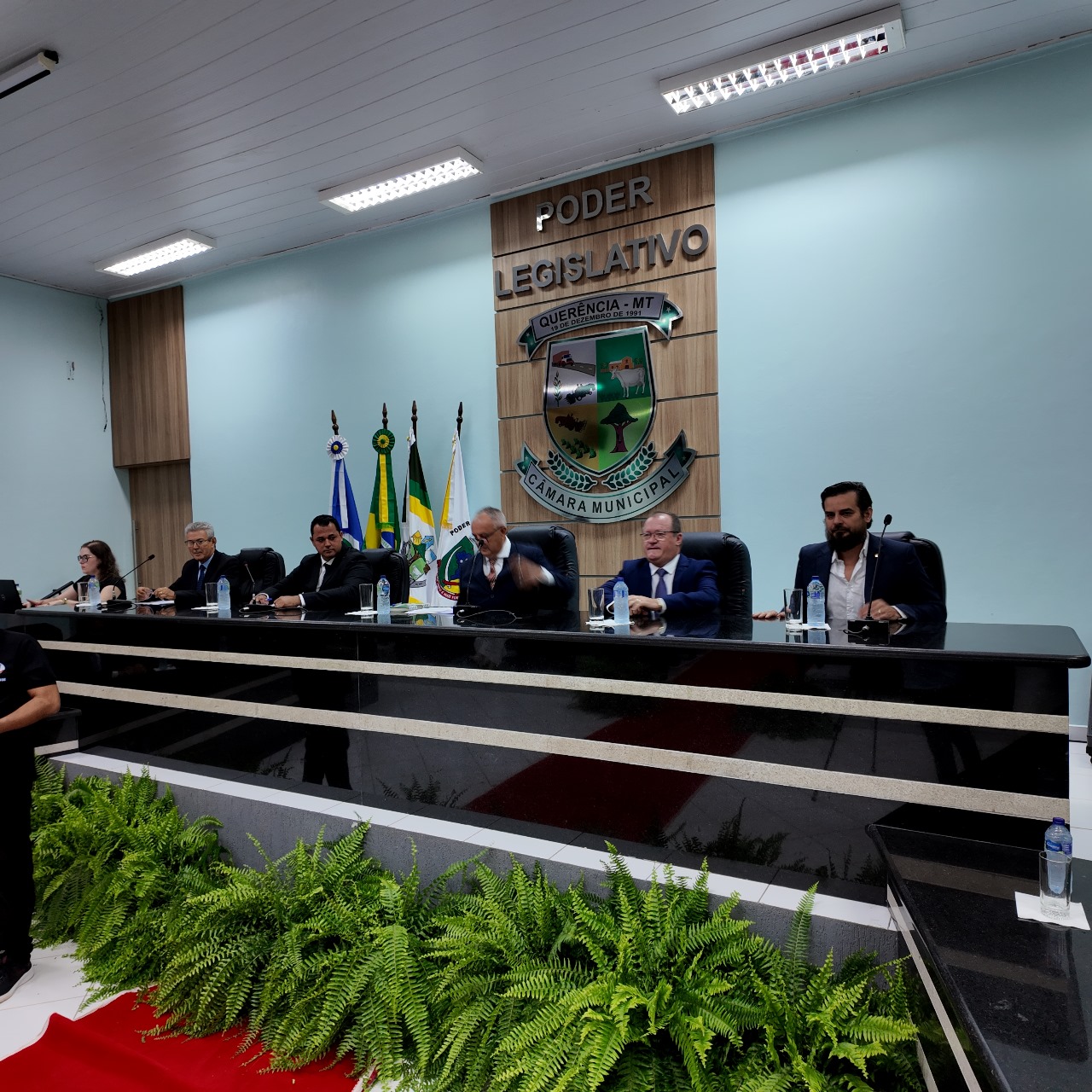 Posse dos vereadores eleitos em Querência e eleição da mesa diretora; Veja Vídeo