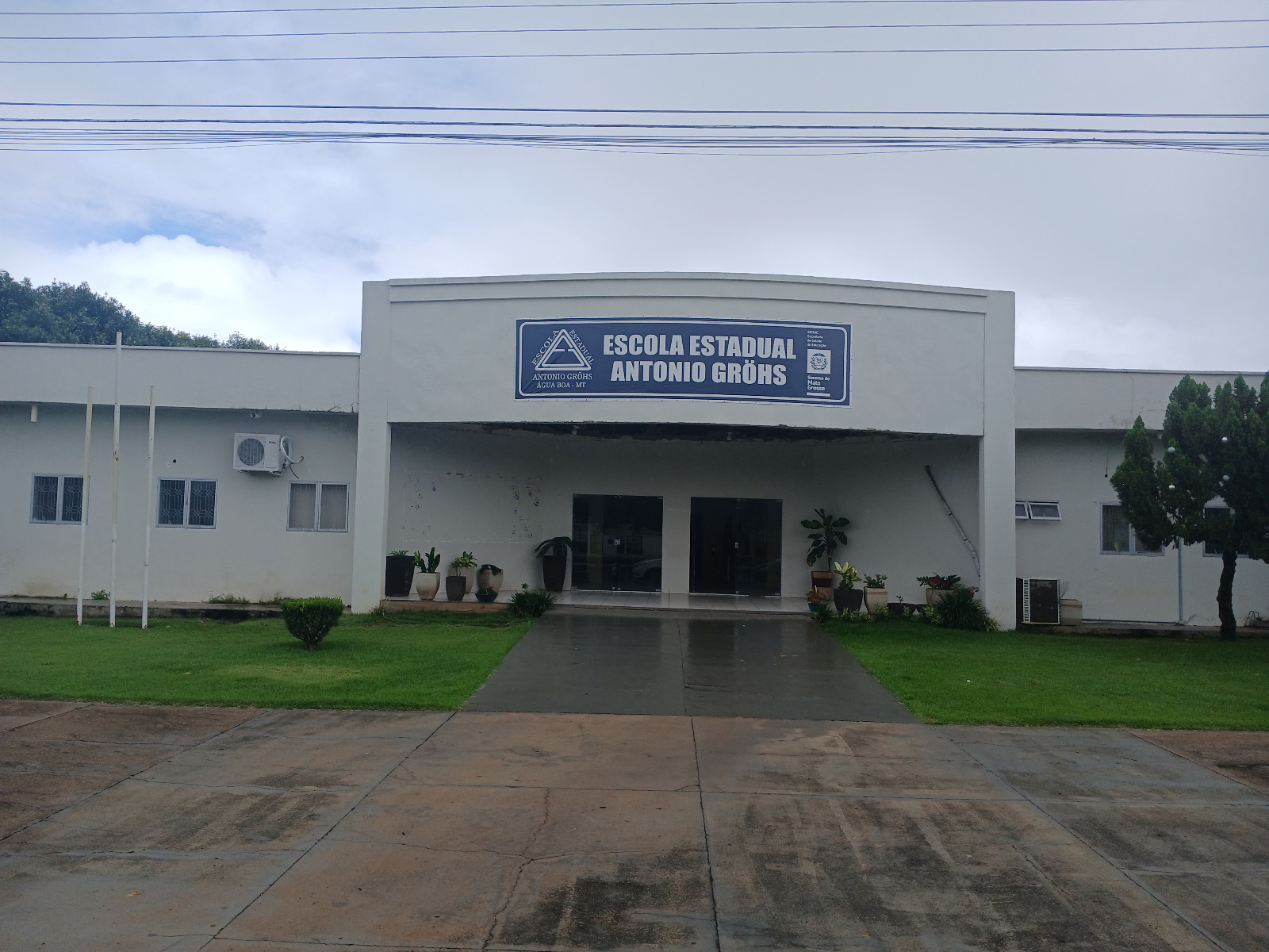 Escola Antonio Gröhs tem aulas em dois locais para cerca de 900 alunos