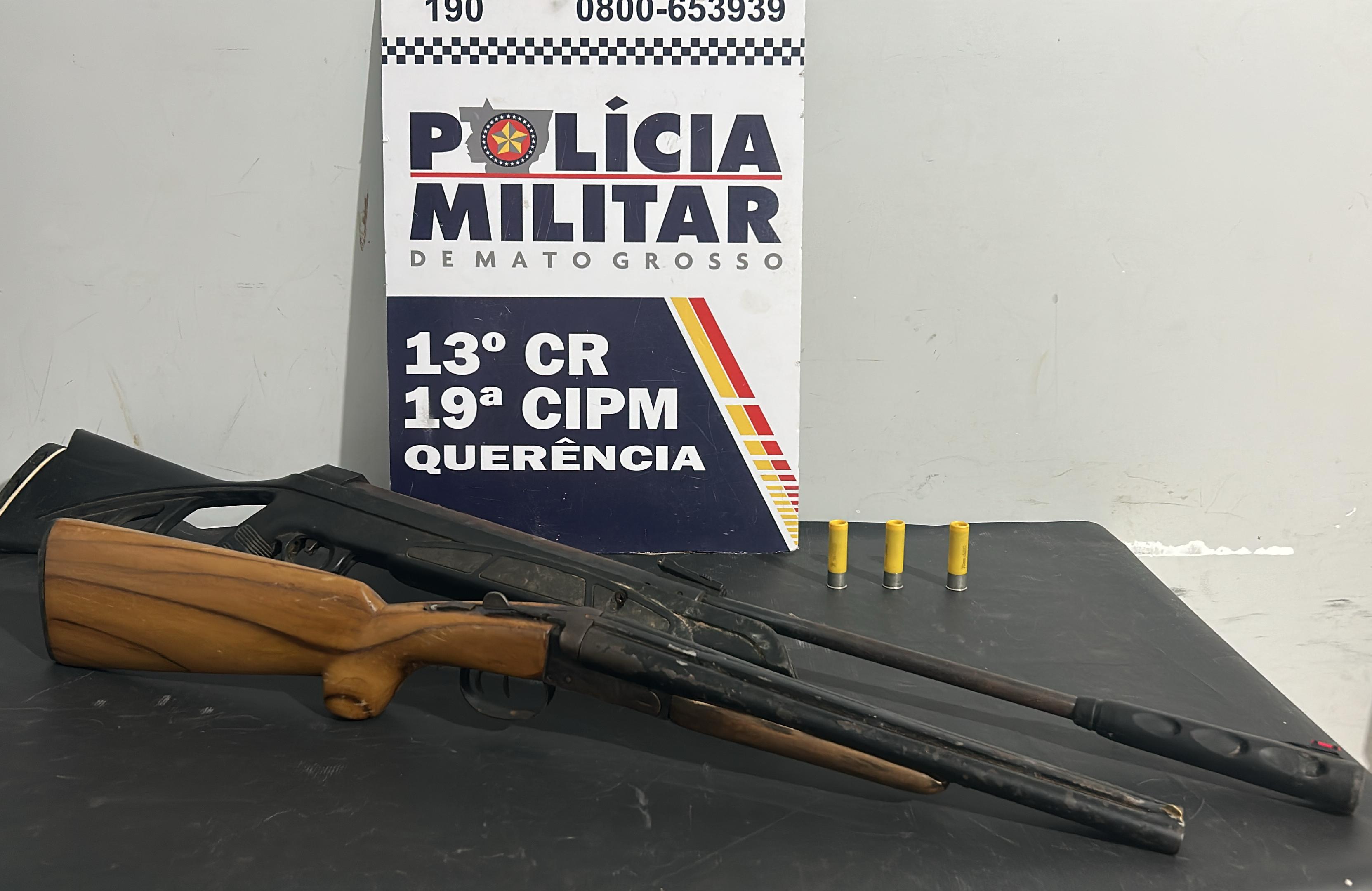 Homem é detido com espingarda após ameaçar genro em Querência; armas estavam escondidas em veículo e residência