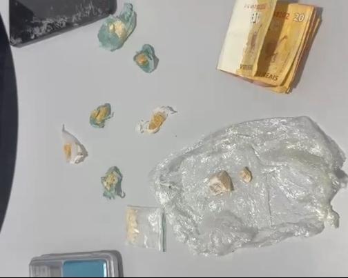 Polícia Civil prende casal e desarticula ponte de venda de drogas