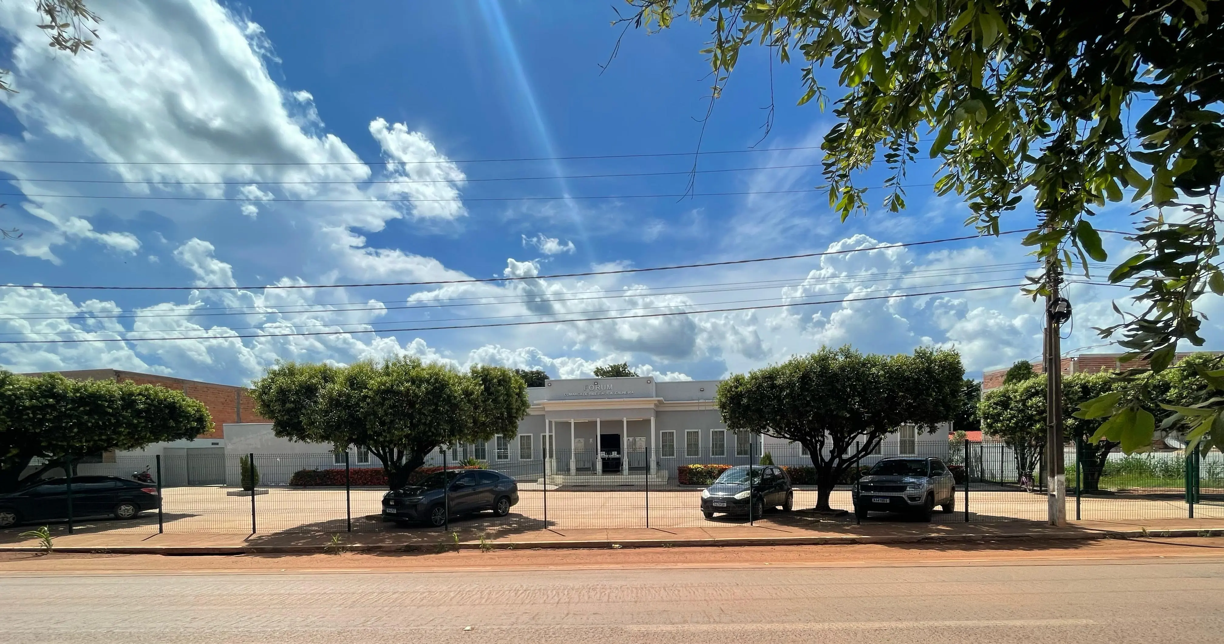 Comarca de Ribeirão Cascalheira comemora 21 anos de prestação de serviços à comunidade