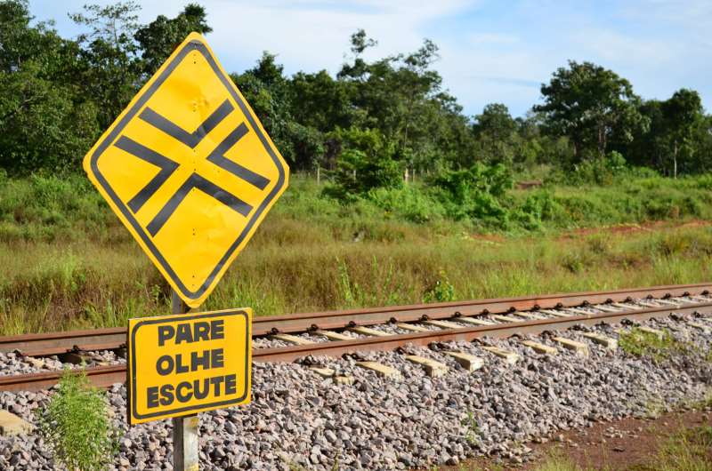 FIOL paralisou obras; FIOL deve se conectar com a FICO