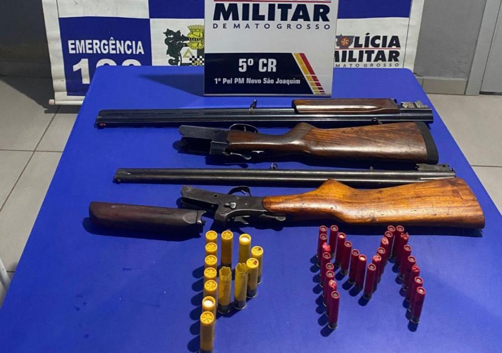 PM prende dois homens com espingarda, munições e 34 kg de carne de animais silvestres