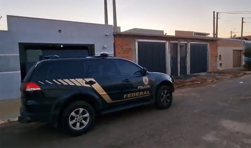 PF promove ação contra o tráfico internacional de drogas