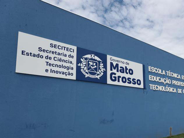 Escola Técnica Estadual abre inscrições para profissionais atuarem como docentes