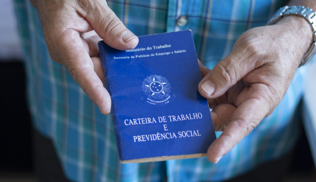 como-tirar-carteira-de-trabalho-1024x591.png