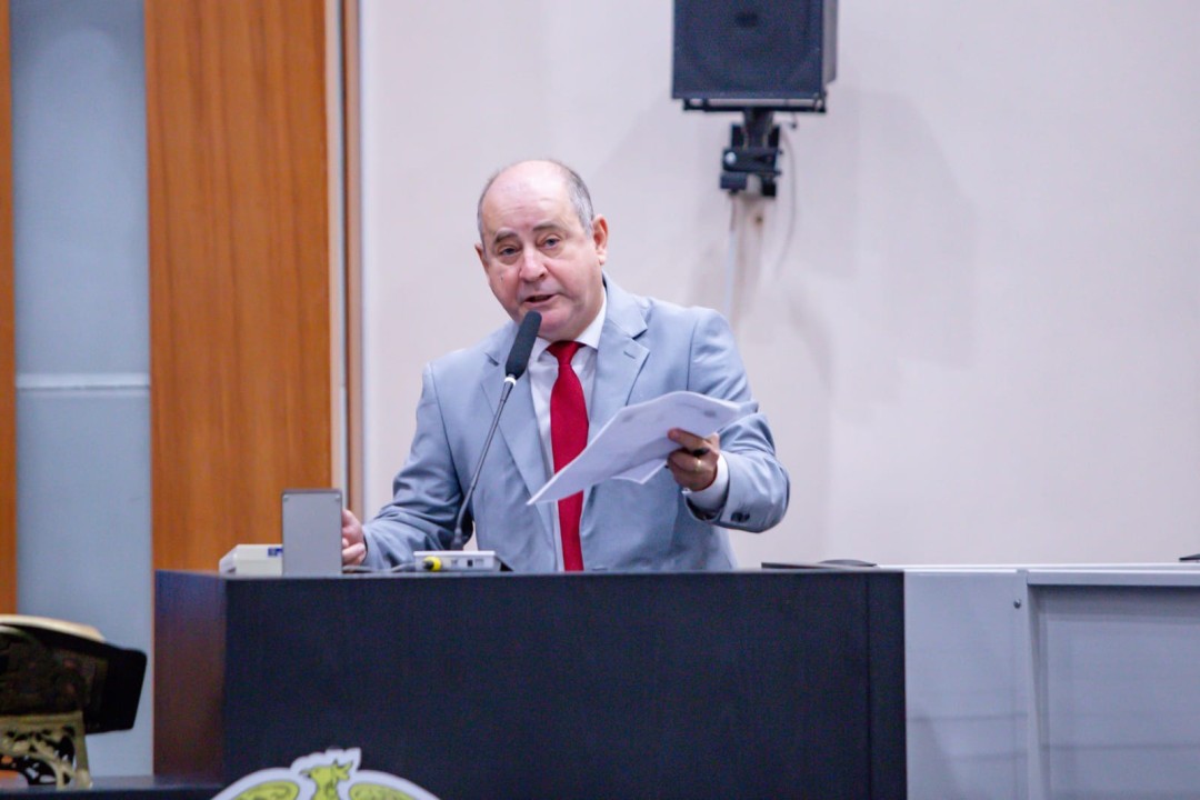 Dr. Eugênio denuncia mudança na entrega de medicamentos para pacientes renais e pede revisão urgente