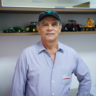 Plantio da soja segue lento por falta de chuvas - veja reportagem