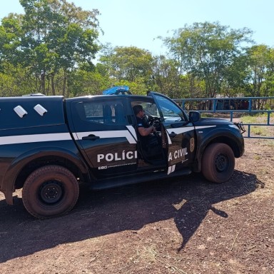 Polícia Civil resgata mulher e dois filhos vítimas de violência doméstica em área rural de Água Boa